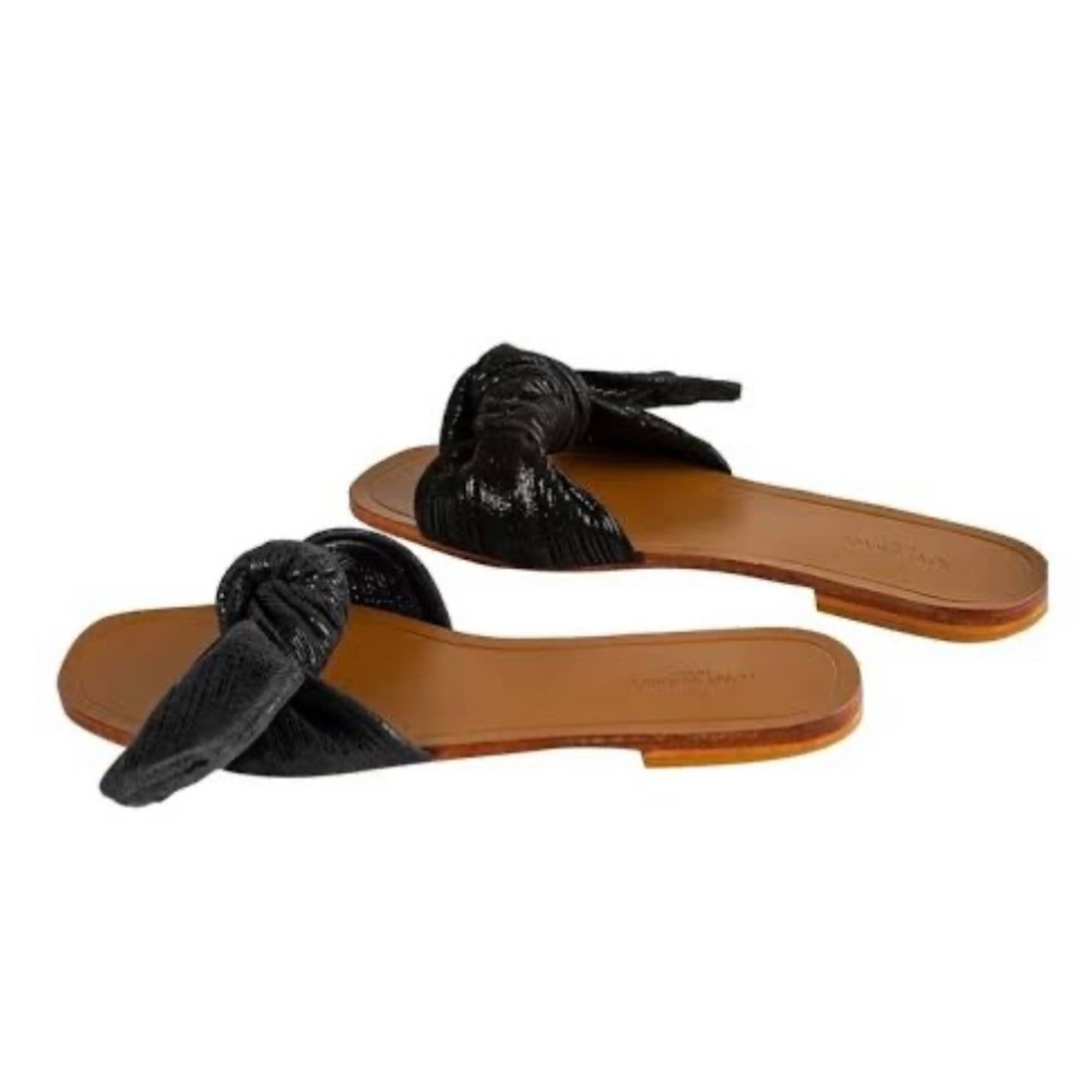 BNWT Tony Bianco ‘Assari’ Navy Shimmer Leather Flats - Picture 8 of 8